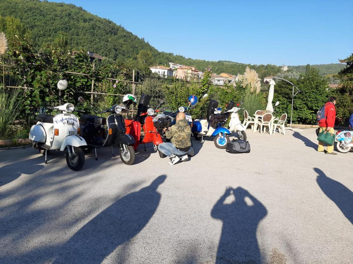 Le Stanze Di Bacco Villa Cagnano Amiterno ภายนอก รูปภาพ