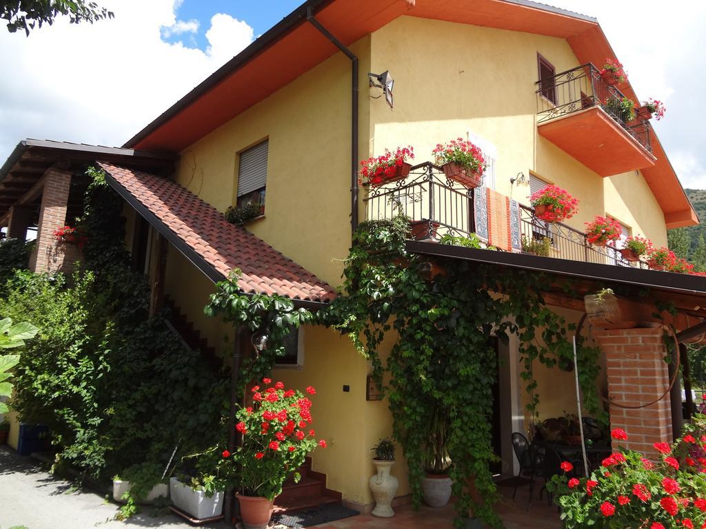 Le Stanze Di Bacco Villa Cagnano Amiterno ภายนอก รูปภาพ