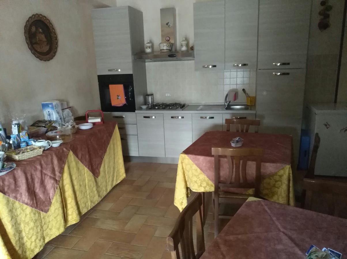 Le Stanze Di Bacco Villa Cagnano Amiterno ภายนอก รูปภาพ